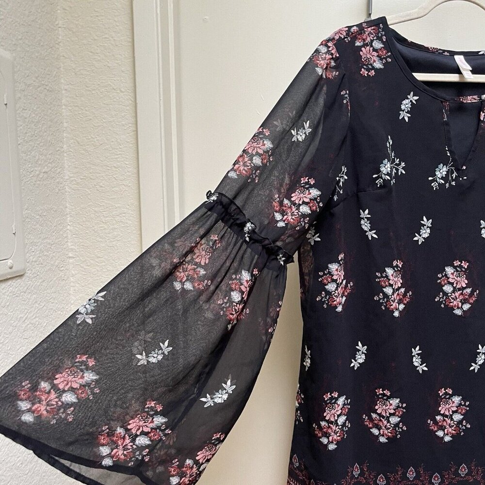 Xhilaration Dress Black Floral Bell Sleeve Lining size XXL 2XL Knee Length Dress
